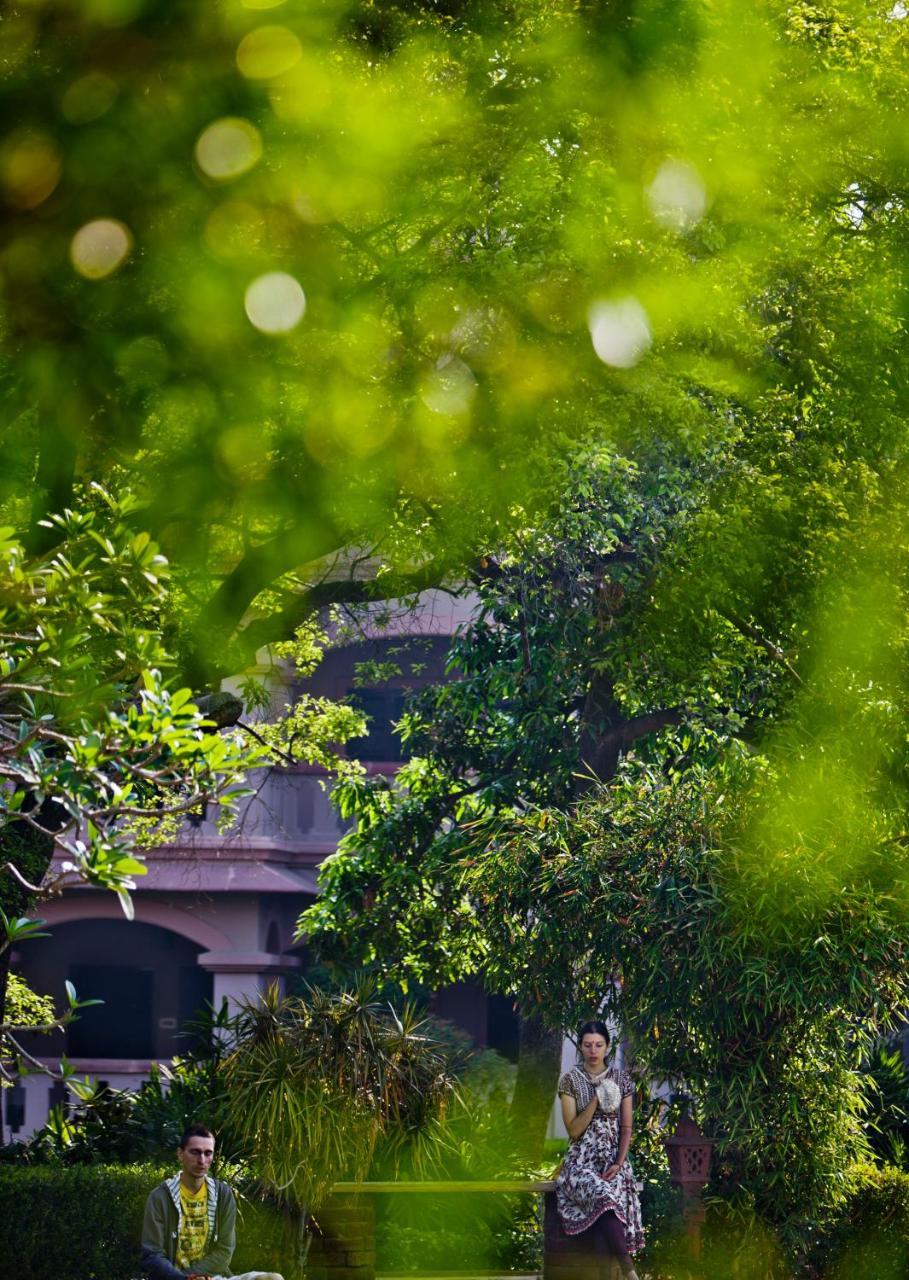 MVT Guesthouse&Restaurant Vrindāvan Extérieur photo